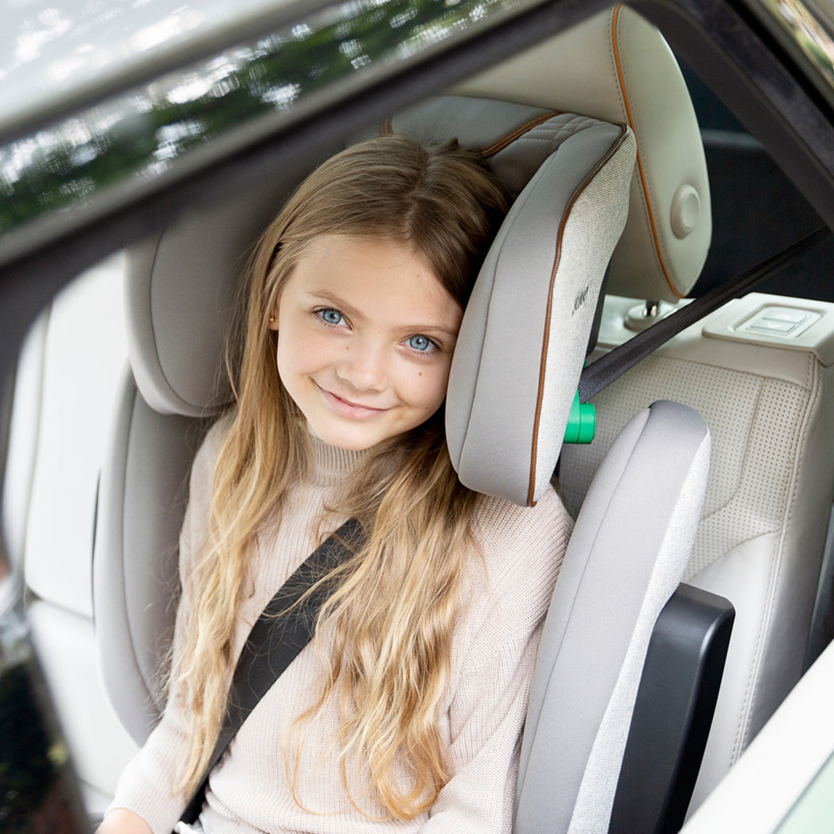 Joie® Otroški avtosedež i-Traver™ i-Size 2/3 (100-150 cm) Signature Carbon Joie