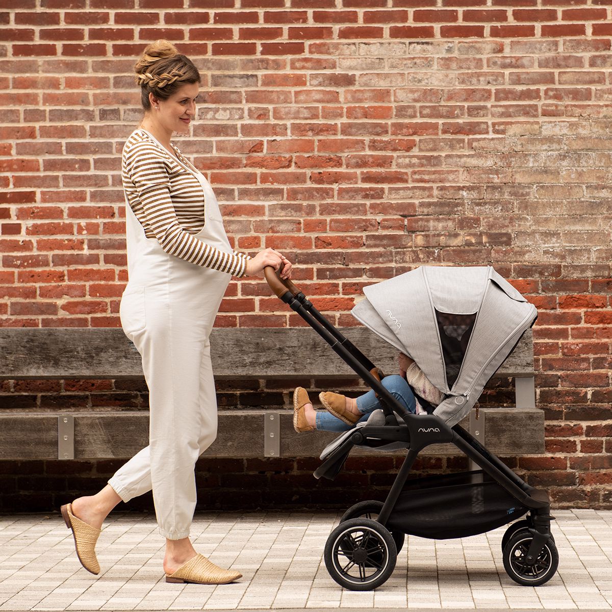 Nuna® Otroški voziček Triv™ Next Caviar Nuna