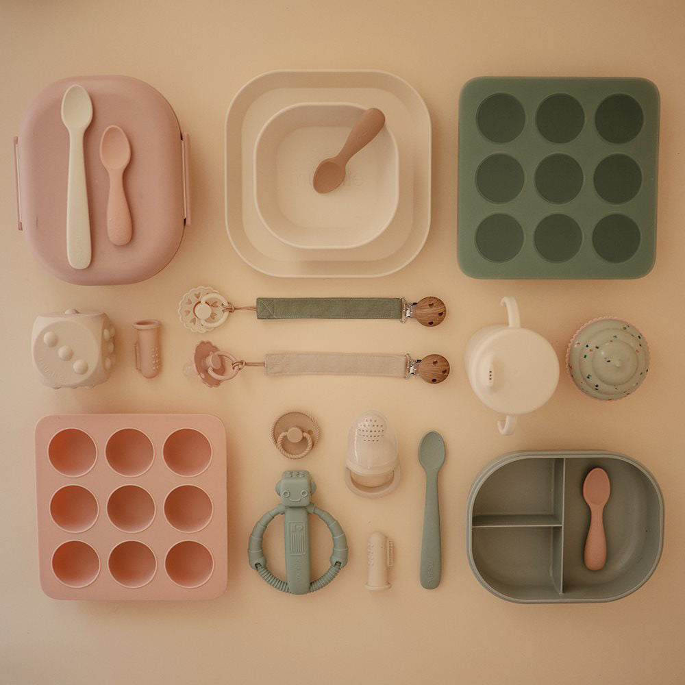 Mushie® Posodica za zmrzovanje Cambridge Blue Mushie