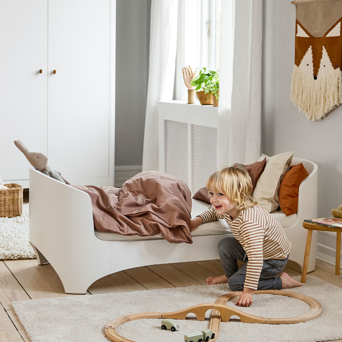 Leander® Otroška posteljica Classic™ Junior 0-7 leta White Leander