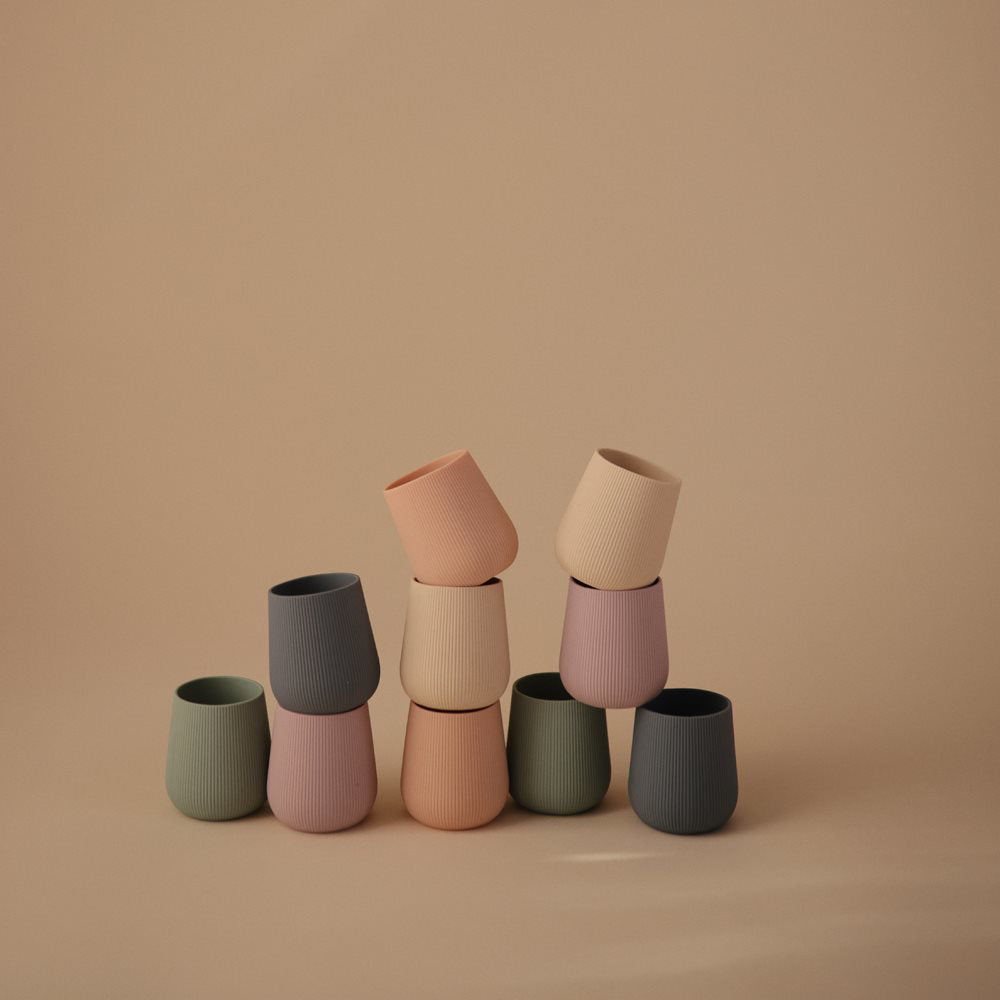 Mushie® Silikonski kozarček MINI Sippy Cup Shifting Sand Mushie