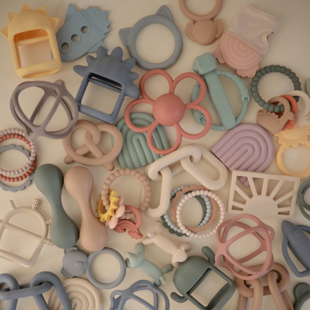 Mushie® Grizalo rokavička Sun Mushie