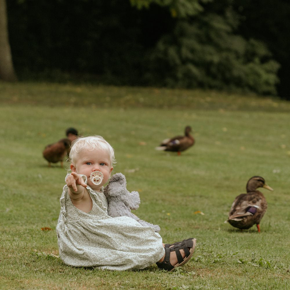 Frigg® Set 4 dudic iz kavčuka Snowflake Dream (0-6m) FRIGG