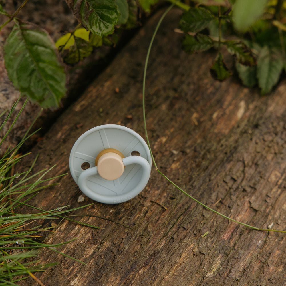 Frigg® Set 4 dudic iz silikona Skyline Serenity (0-6m) FRIGG