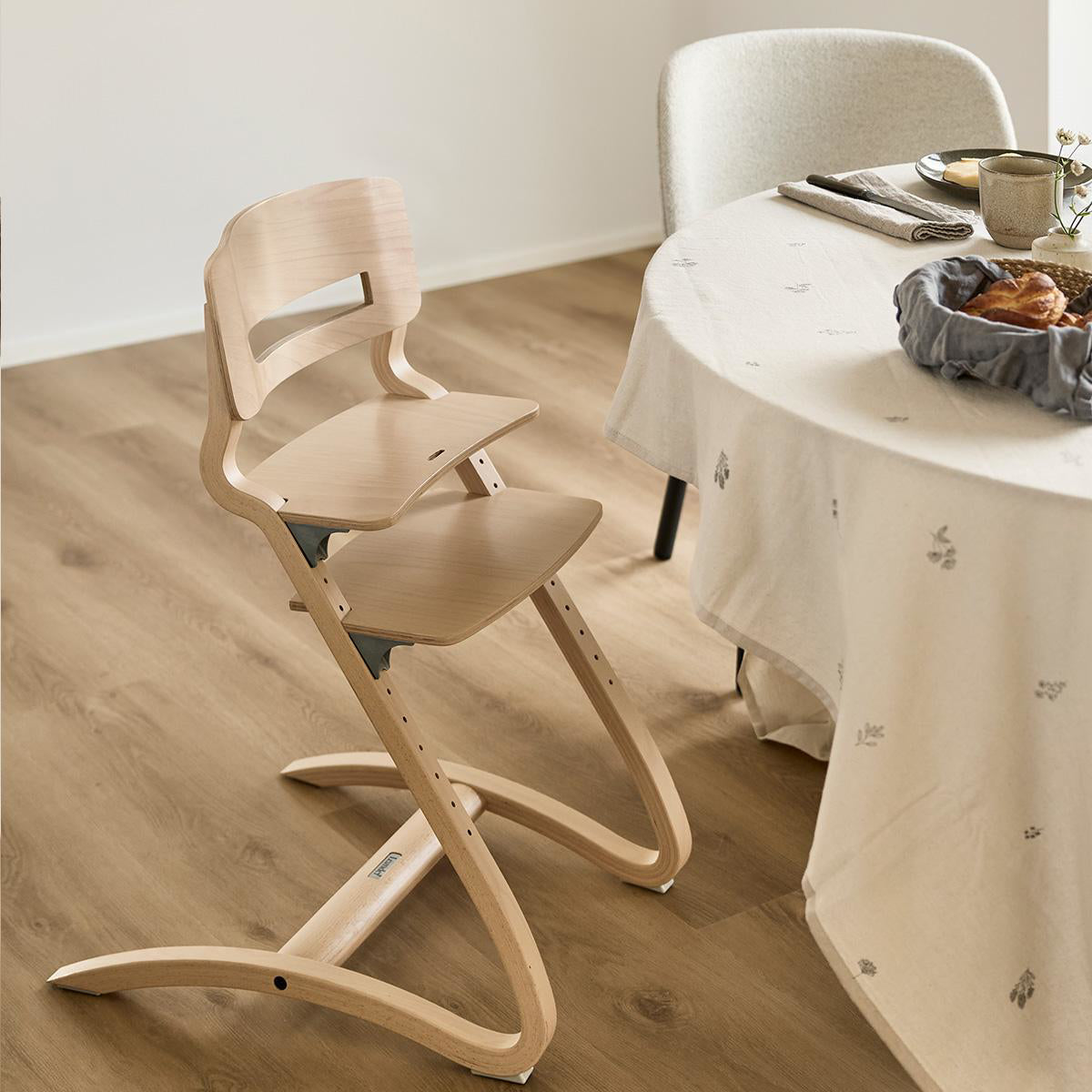 Leander® Otroški stol za hranjenje Louie™ Beech Natural Leander
