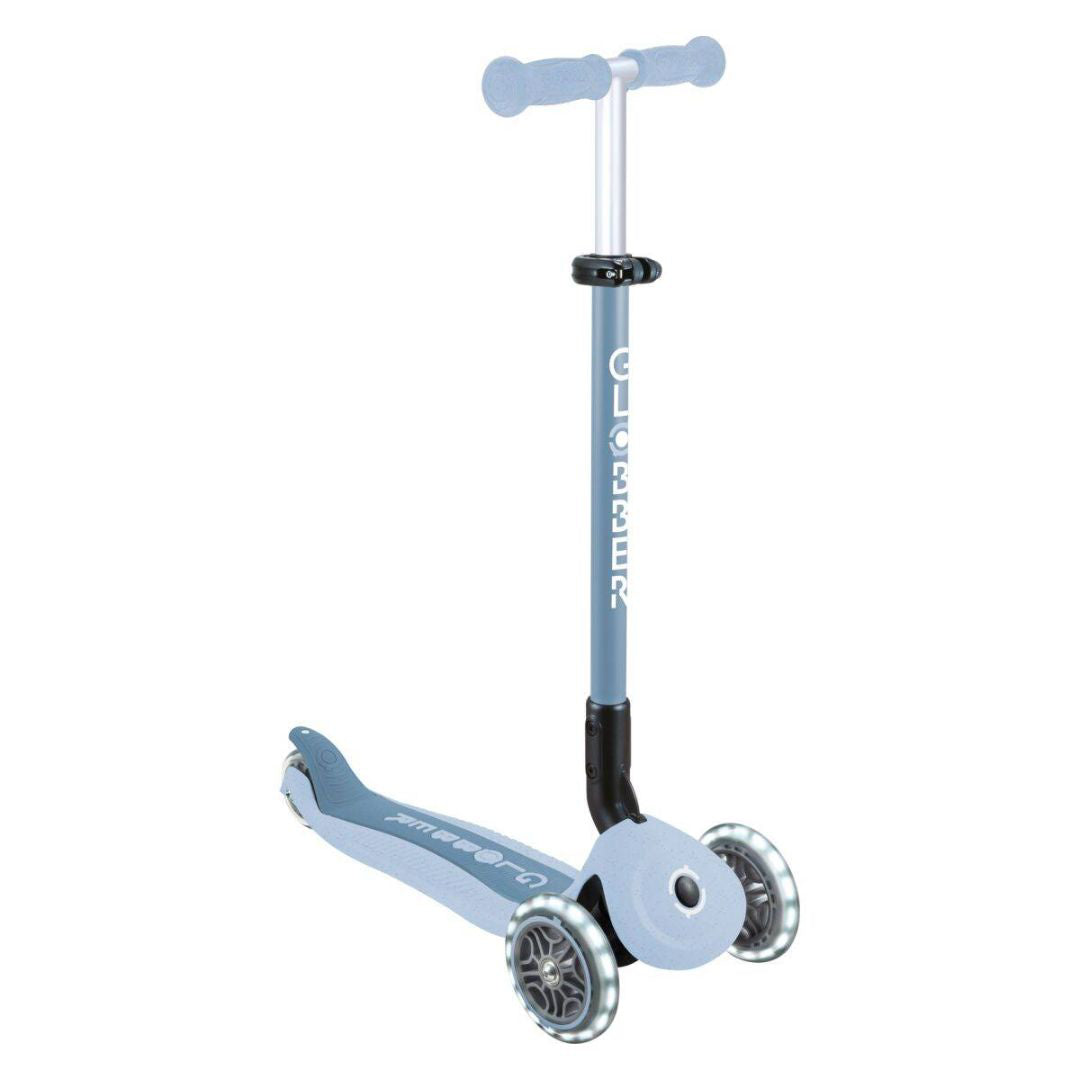 Globber® Zložljivi otroški skiro GO UP Active ECO s svetlečimi kolesi Blueberry Globber