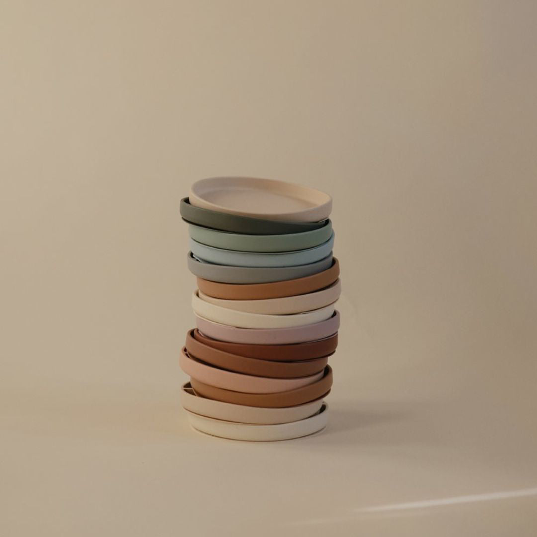 Mushie® Silikonski krožnik z vakumskim dnom Shifting Sand Mushie