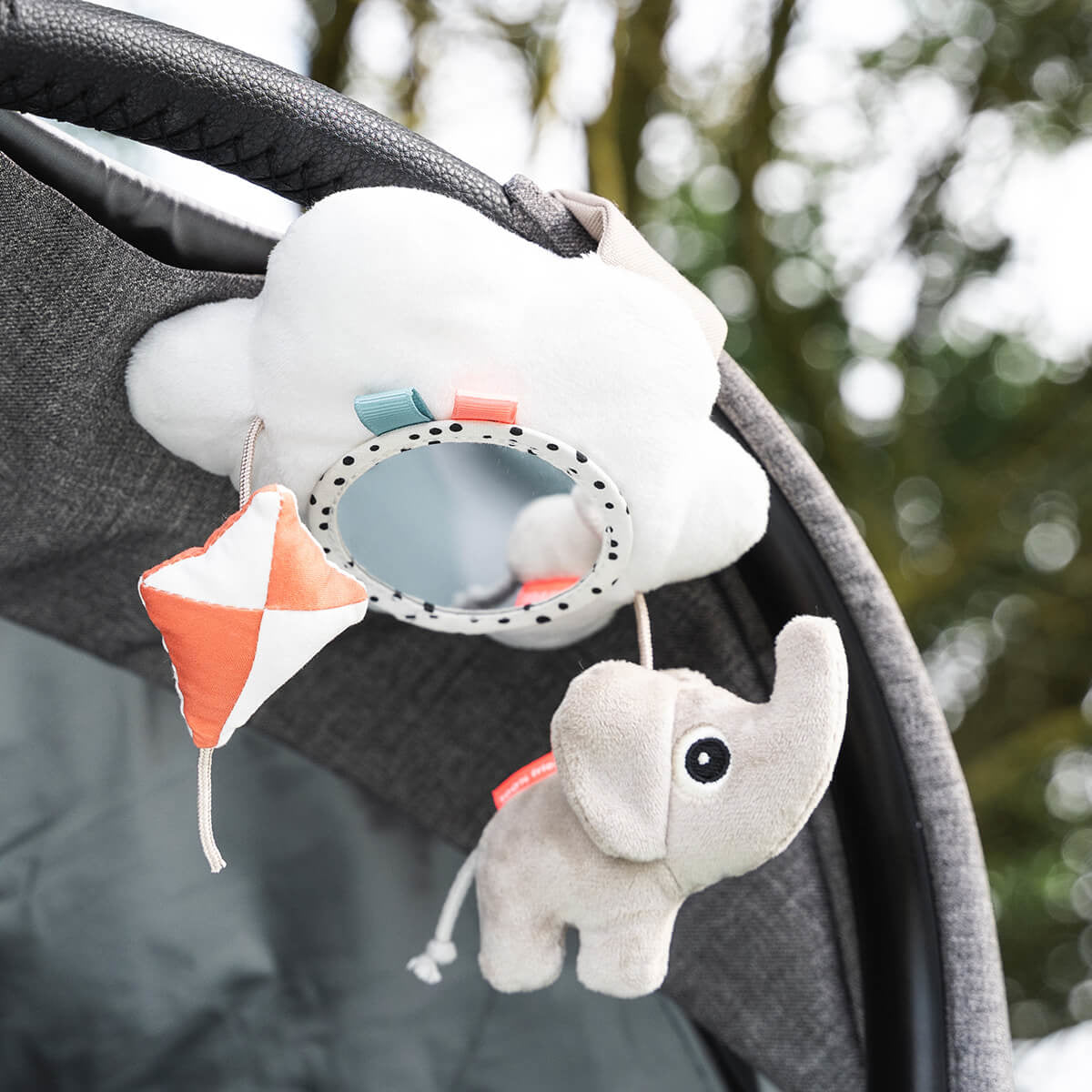 Done by Deer® Obešanka Playground Colour Mix Done by Deer