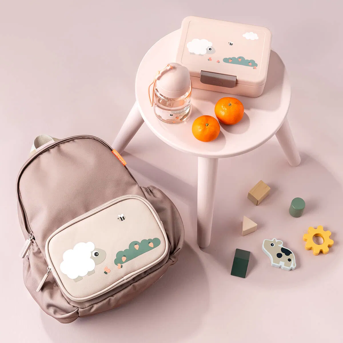 Done by Deer® Otroški nahrbtnik Tiny Farm 7,5l Done by Deer