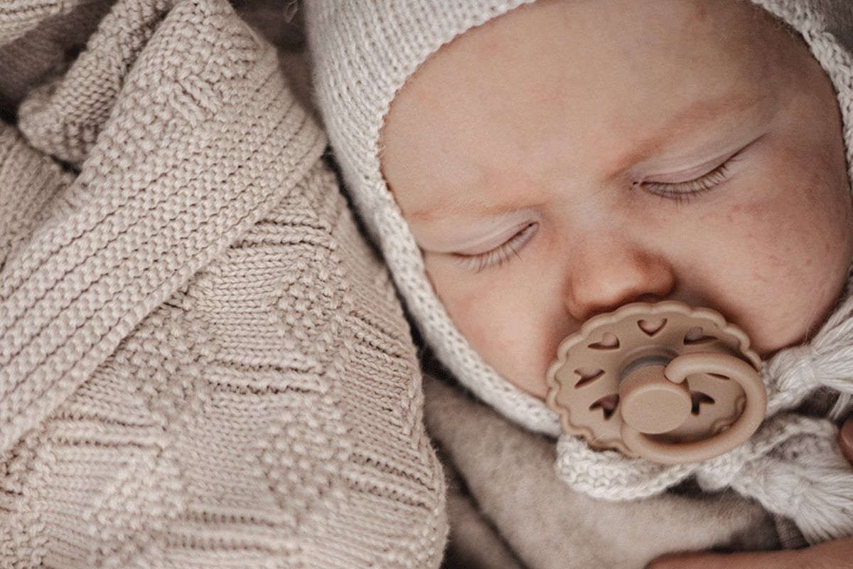 Najlepša imena za punčko v letu 2026: najbolj priljubljena, trendovska in edinstvena imena - Evitas