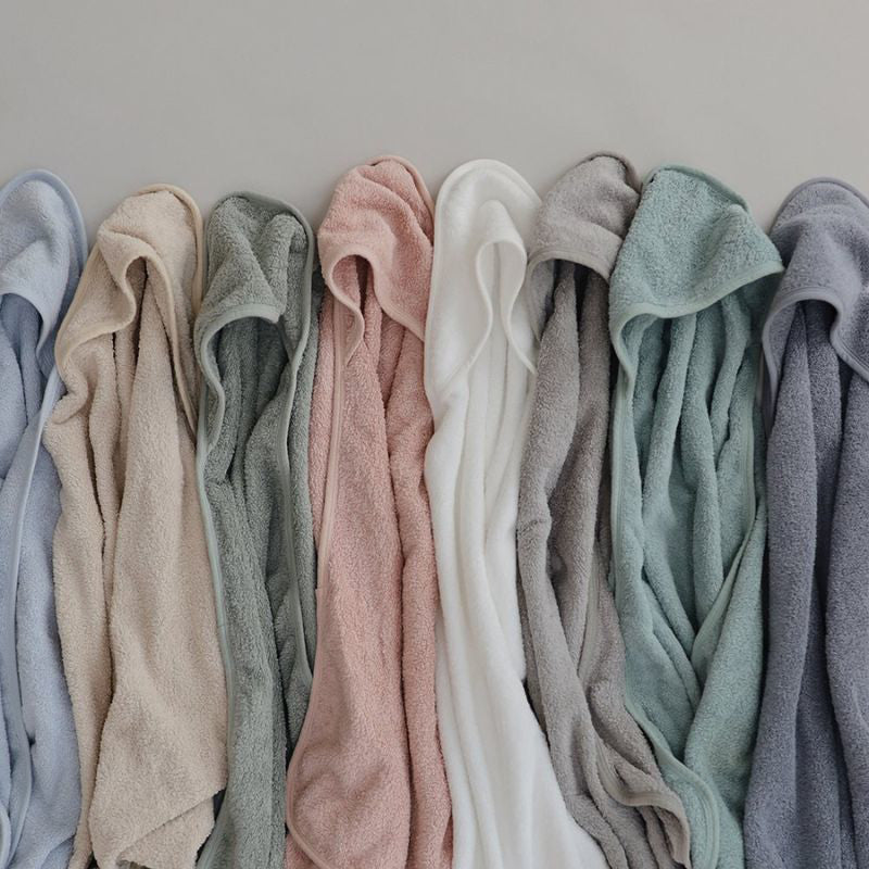 Mushie® Brisača s kapuco Fog Mushie