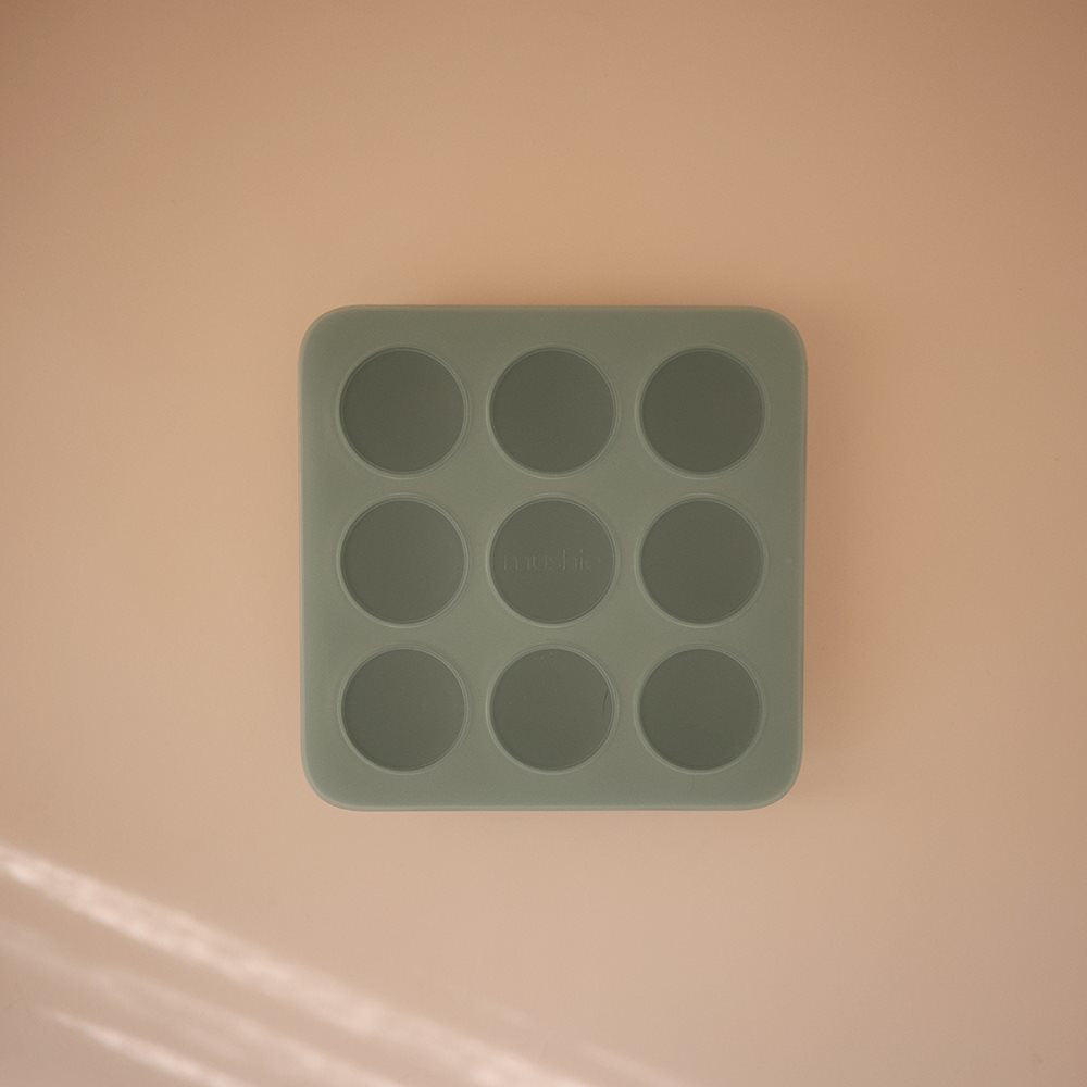 Mushie® Posodica za zmrzovanje Cambridge Blue Mushie