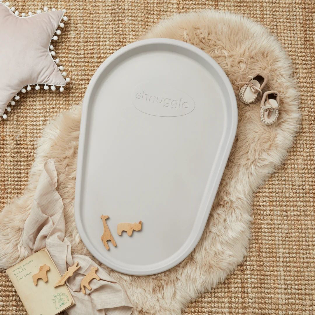 Shnuggle® Previjalna podloga Squishy Taupe Shnuggle