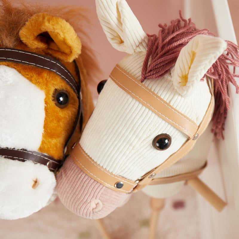 Bieco® Plišasta igrača Konj Ginger Bieco