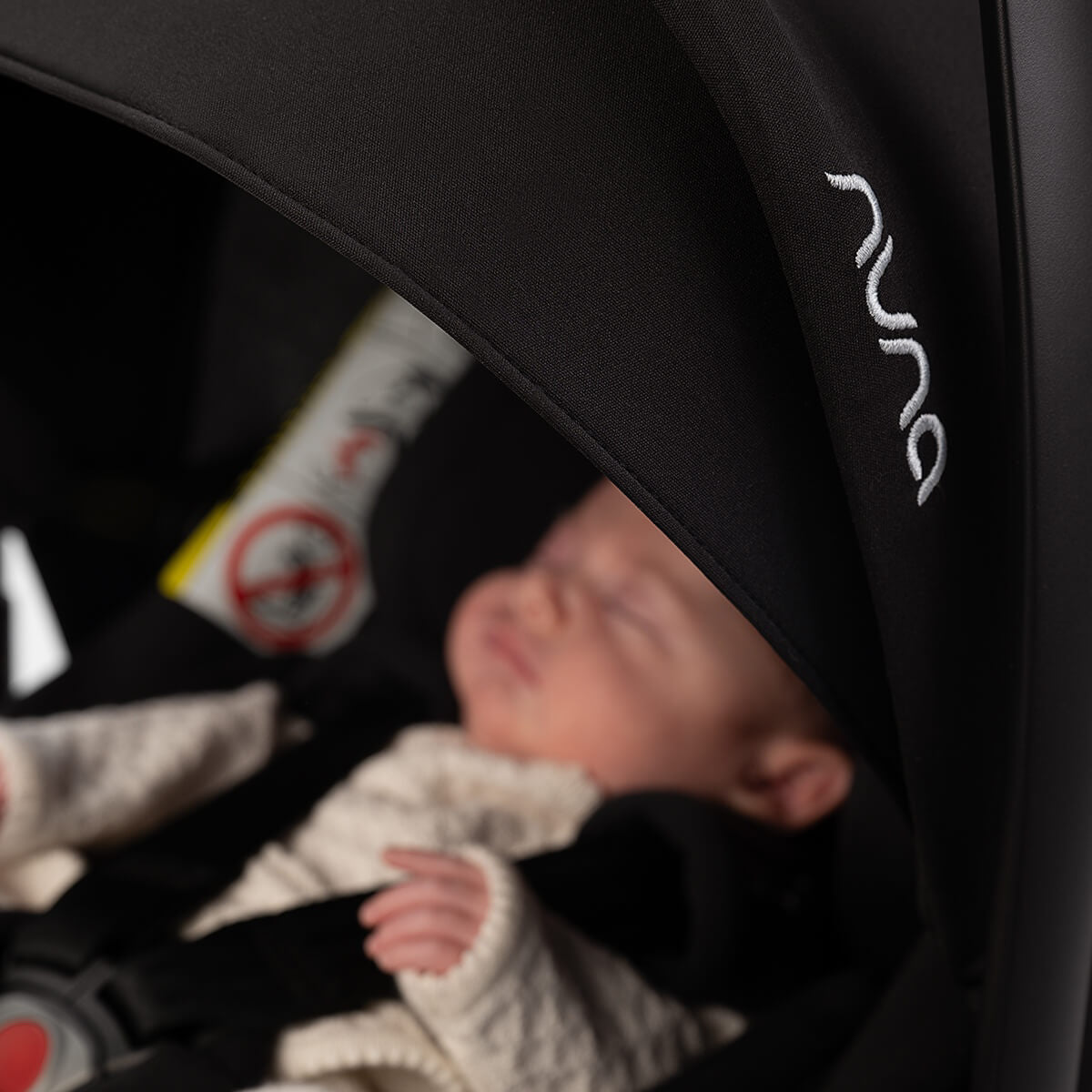 Nuna® Otroški avtosedež / lupinica Pipa™ Lite (40-83 cm) Caviar Nuna