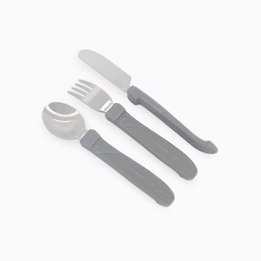 Twistshake® Jedilni pribor z nerjavečim jeklom (12+m) Pastel Grey Twistshake