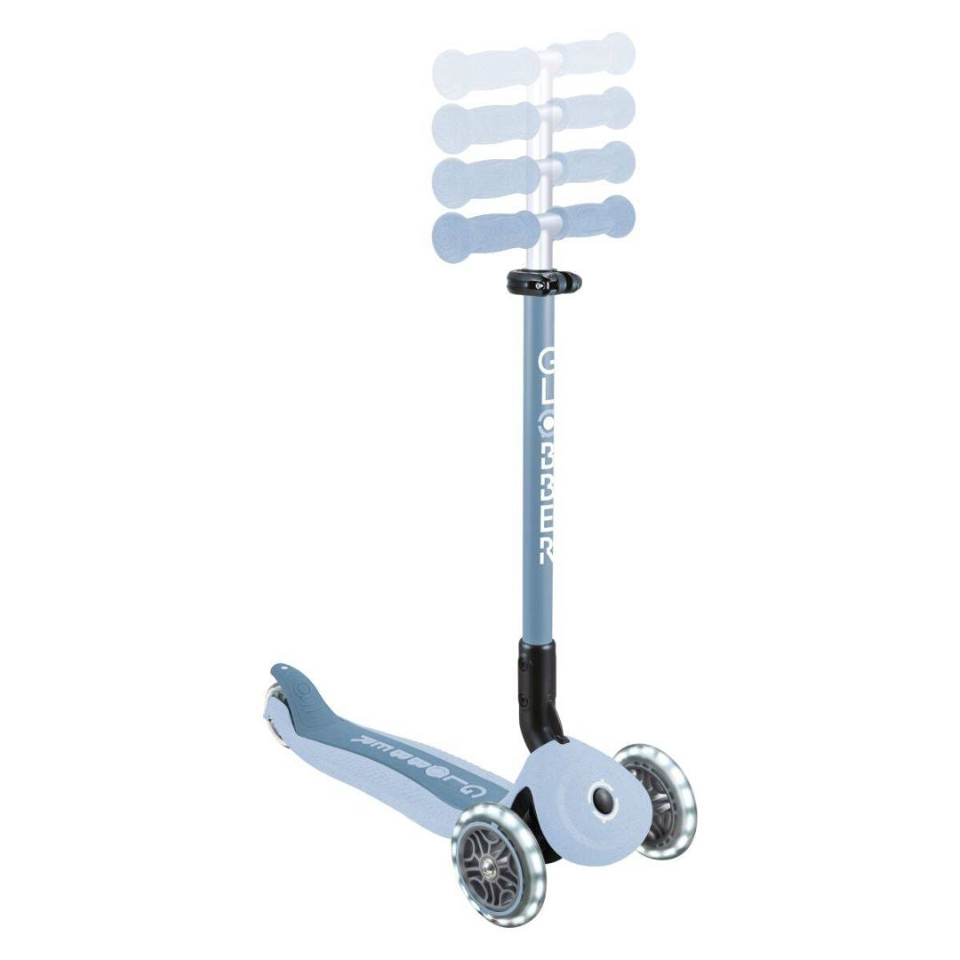 Globber® Zložljivi otroški skiro GO UP Active ECO s svetlečimi kolesi Blueberry Globber