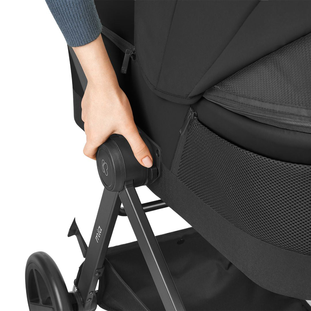 KikkaBoo® Otroški voziček s košaro 3v1 Mia Black KikkaBoo