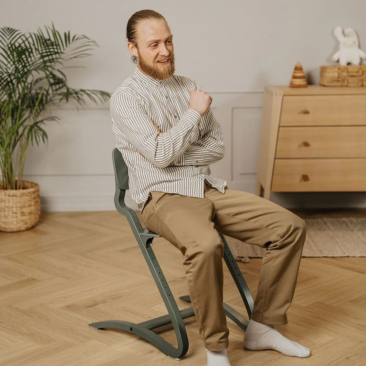 Leander® Otroški stol za hranjenje Louie™ Sage Green Leander