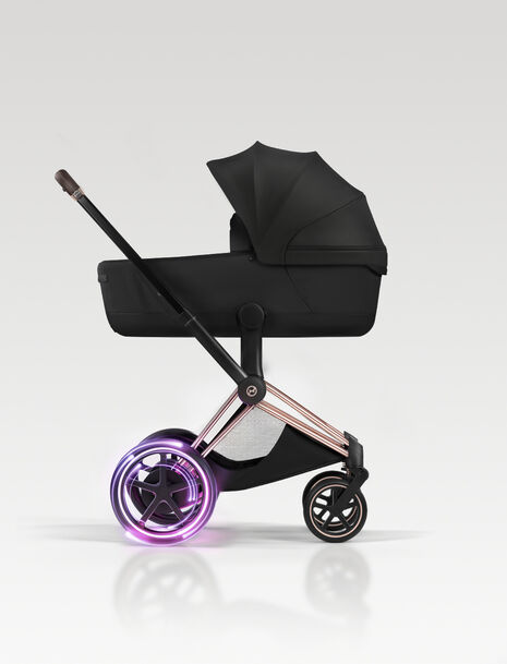<a href="/fr/collections/e-priam-cybex-platinum" title="E-Priam Cybex Platinum">e-Priam</a>