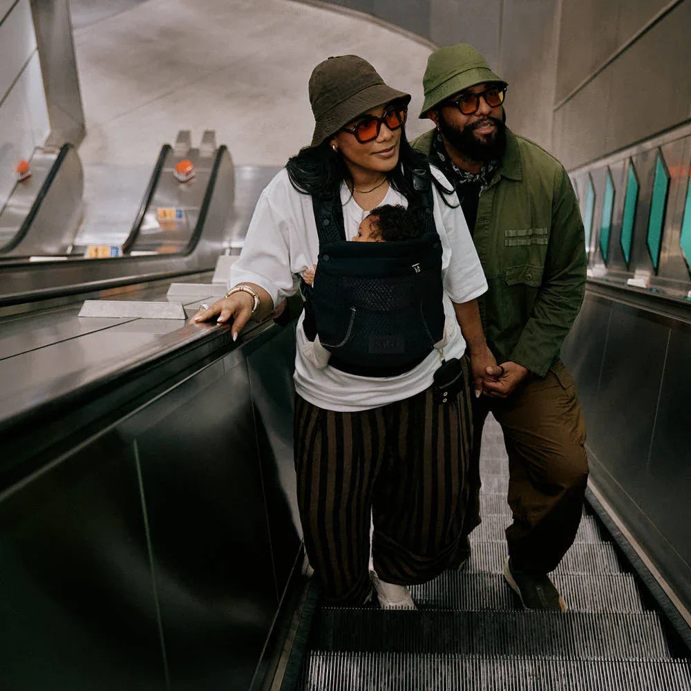 Cybex® Ergonomska nosilka Laya™ (3,2-15 kg) Almond Beige Cybex