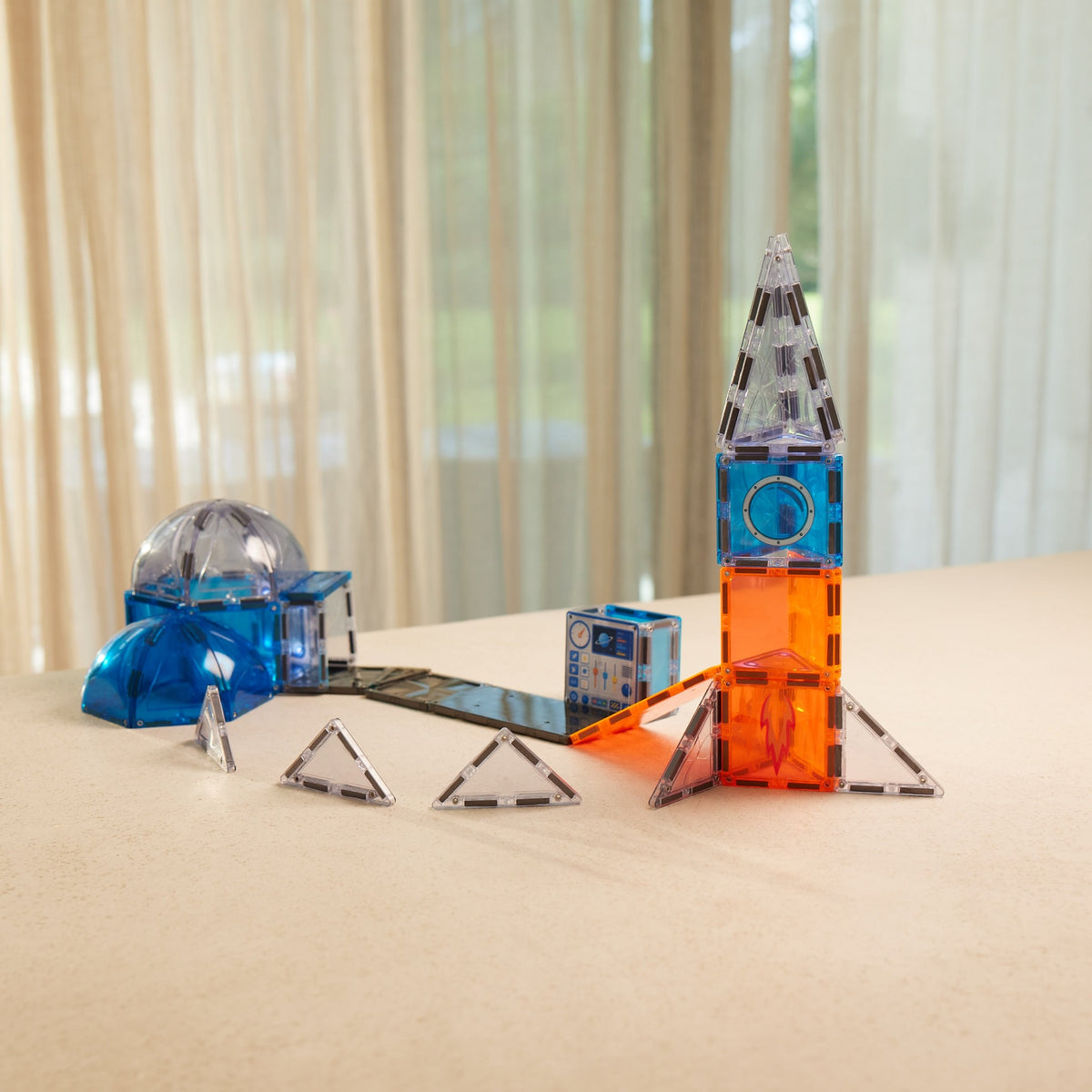 Cleverclixx® Magnetne ploščice Space Mission Pack 47 kos
