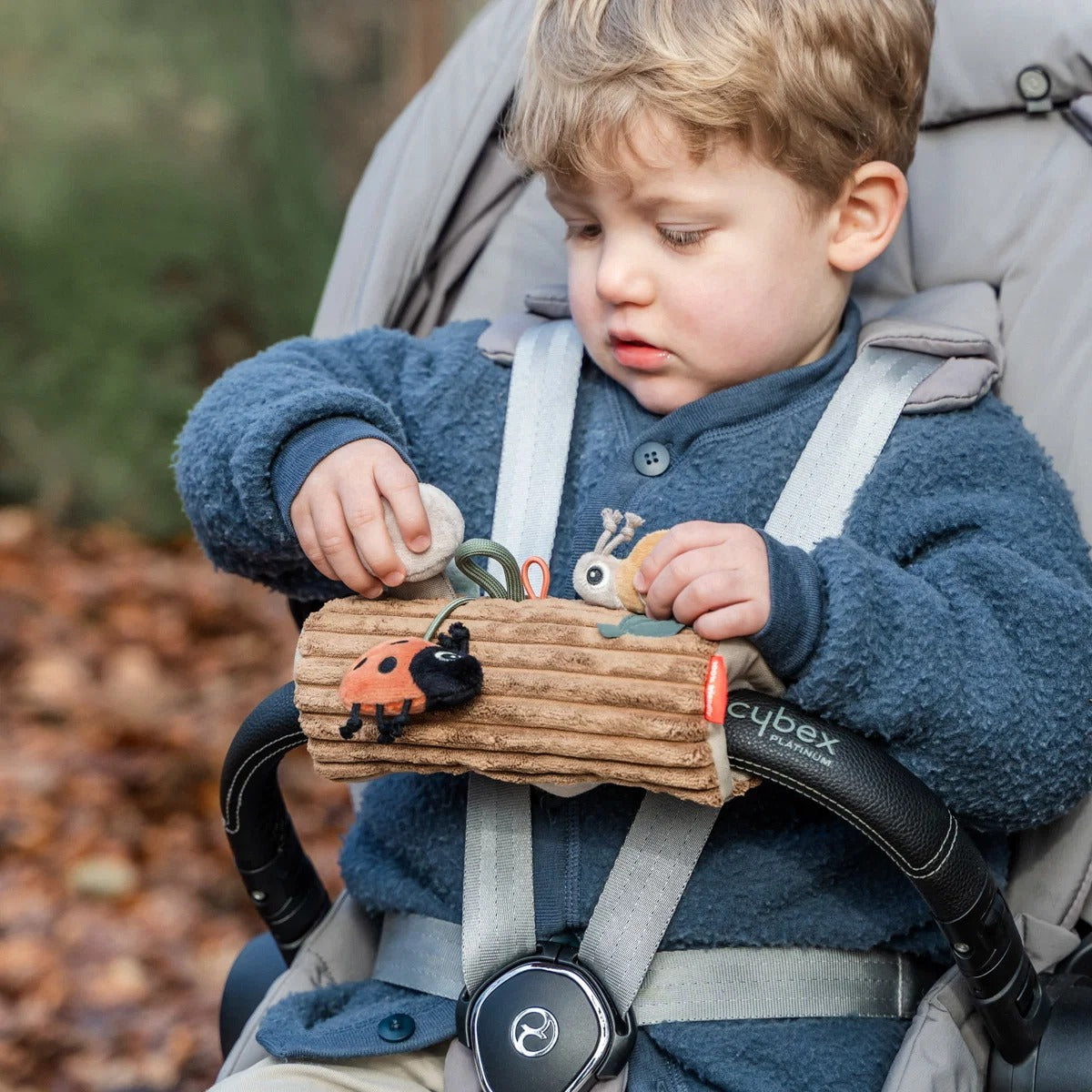 Done by Deer® Jouet d'activités pour poussette Tiny trails Colour mix – slika 4