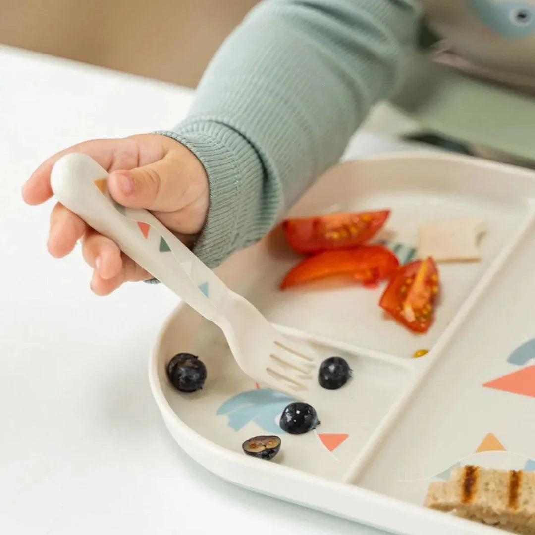 Done by Deer® Jedilni pribor Foodie Celebration Sand Done by Deer