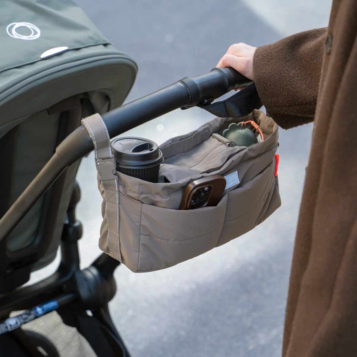 Done by Deer® Stroller organiser Taupe – slika 6