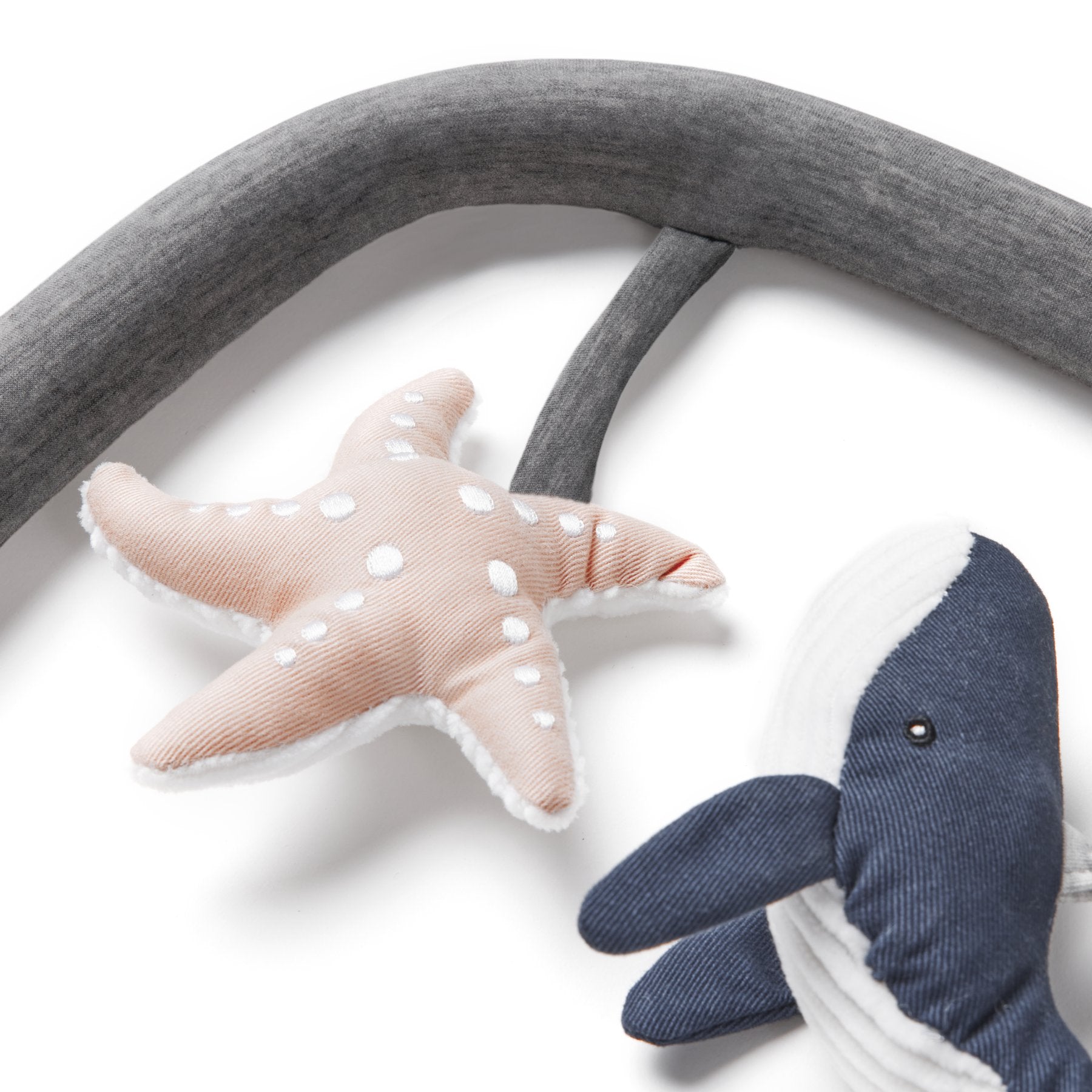 Ergobaby® Evolve Lok s igračkama Ocean Wonders Charcoal Grey