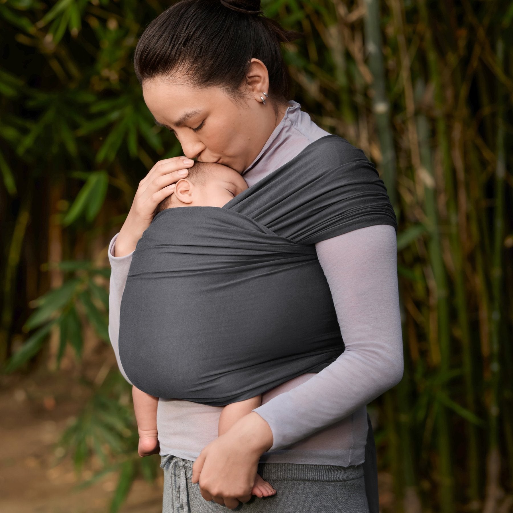 Ergobaby® Nosiljka Aura Wrap Sustainable Knit Soft Black