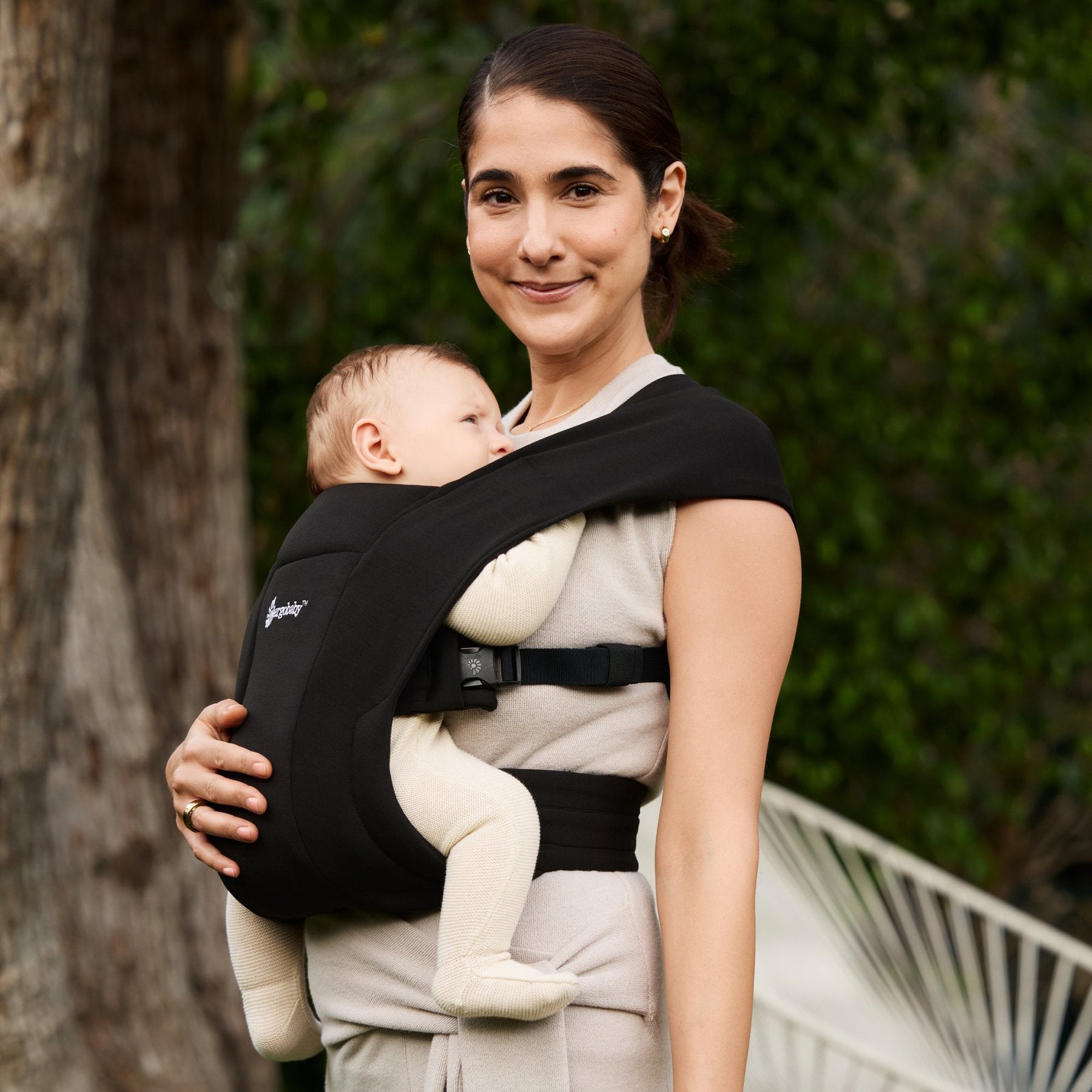 Ergobaby® Nosiljka Embrace Pure Black