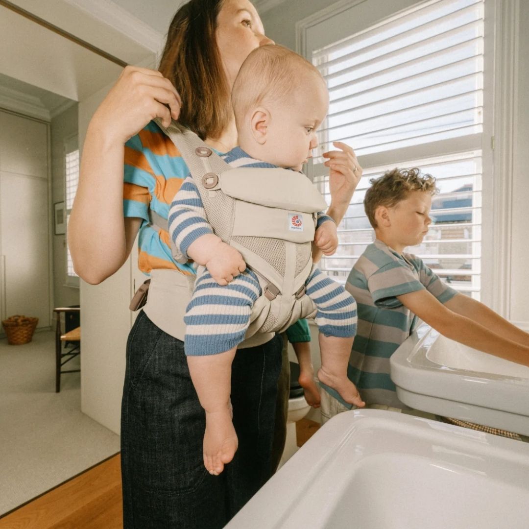 Ergobaby® Nosilka Omni Classic Mesh Natural Beige Ergobaby