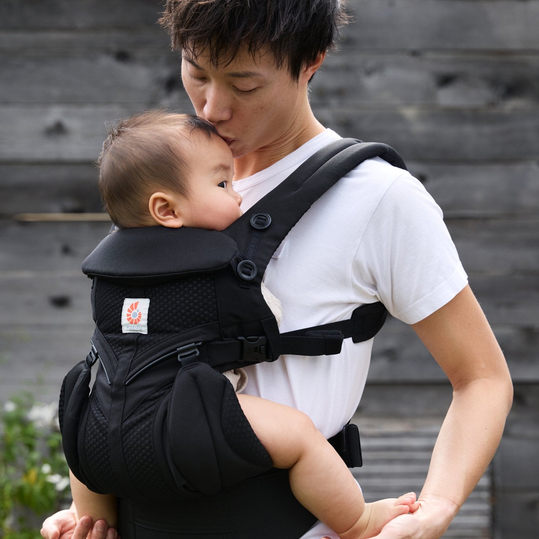 Ergobaby® Marupio portabebè Omni Classic Mesh Onyx Black