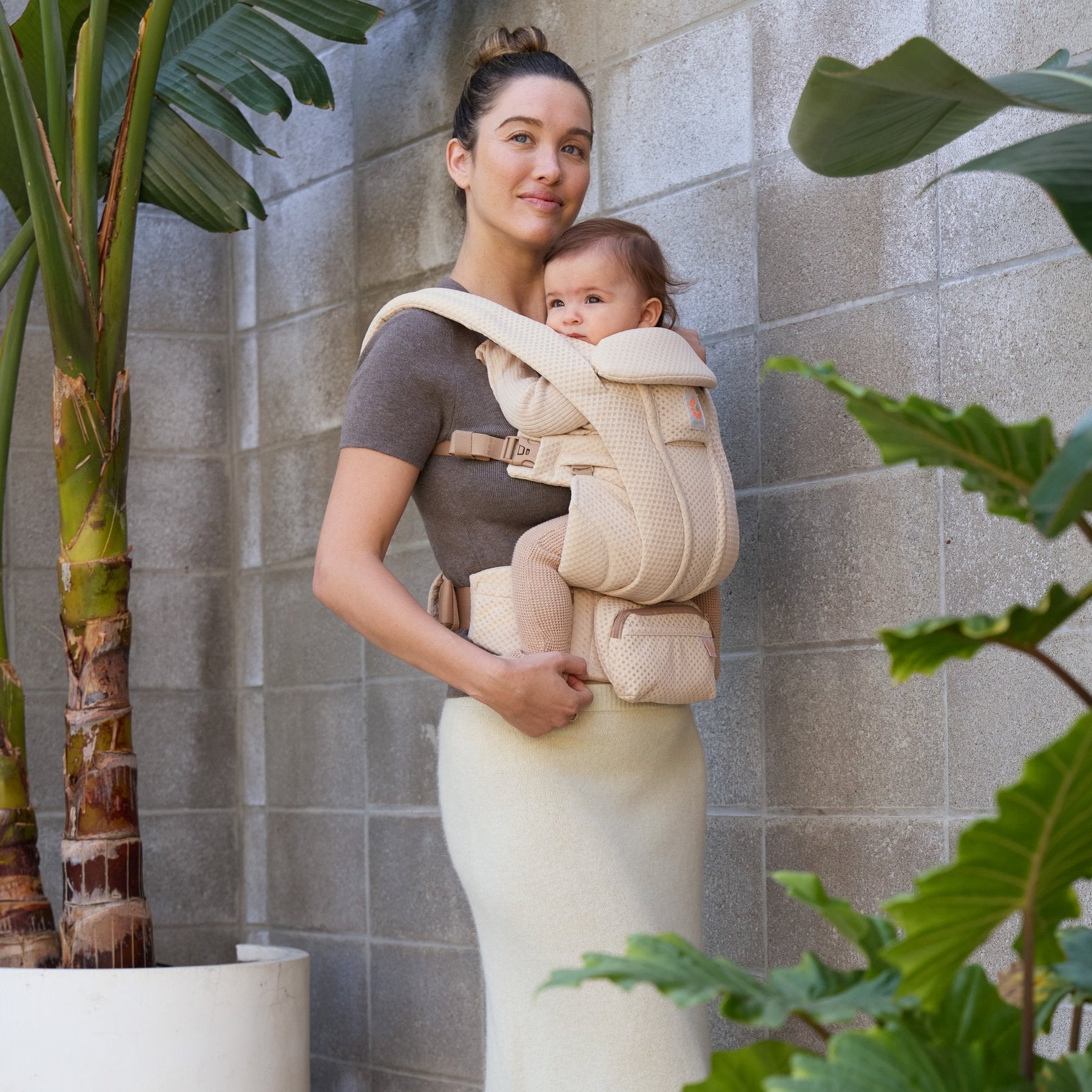 Ergobaby® Nosilka Omni Deluxe Mesh Natural Beige