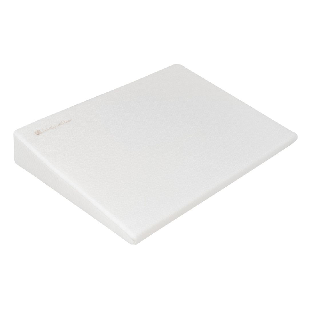 KikkaBoo® Vzglavnik z naklonom iz spominske pene Airknit White KikkaBoo