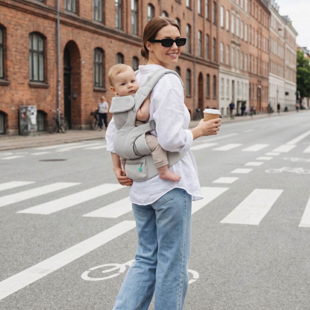 Koala BabyCare® Cuddle Carry Light Grey