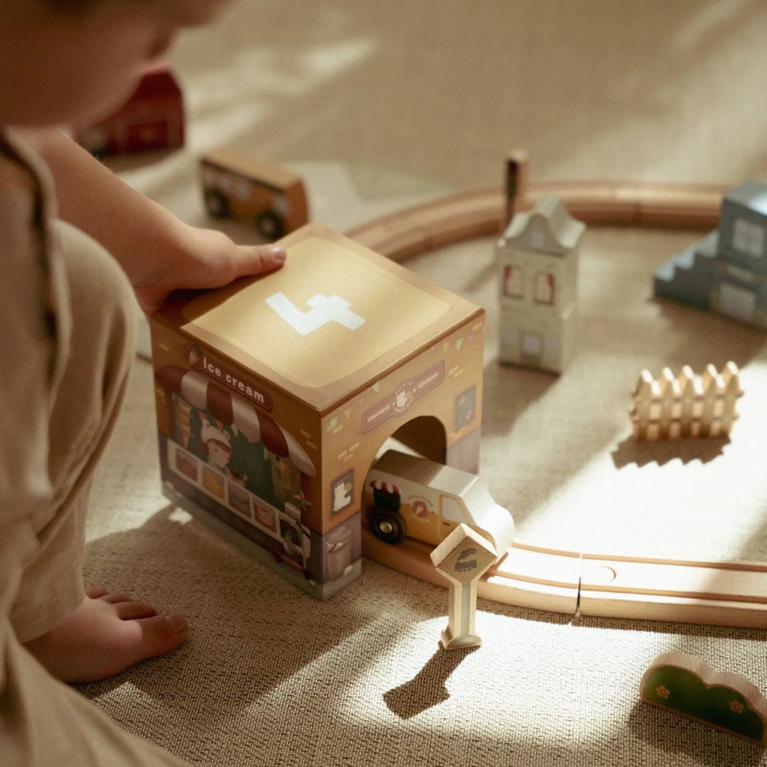 Little Dutch® Piramida iz kock z avtomobilčki Little Dutch