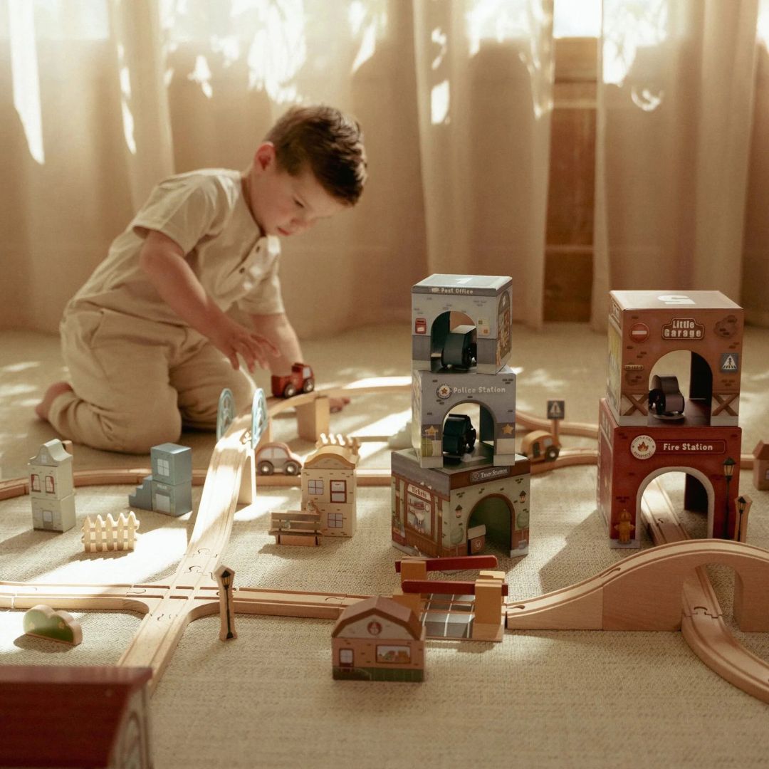 Little Dutch® Piramida iz kock z avtomobilčki Little Dutch