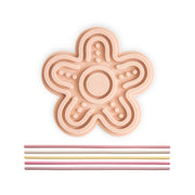 Mushie® Aktivnostna igračka iz silikona Petal Blush