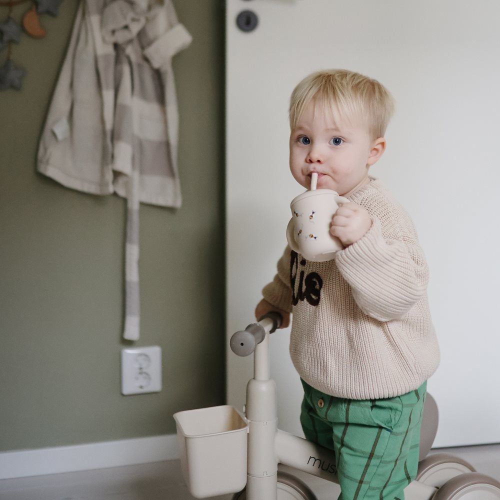 Mushie® Silikonski kozarček s slamico Bees Mushie