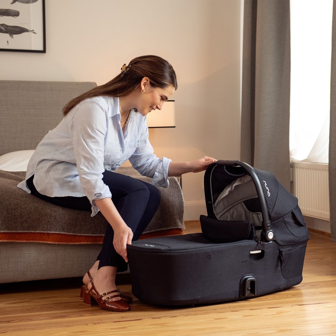 Nuna® Košara za novorojenčka Demi™ Next Chestnut Nuna