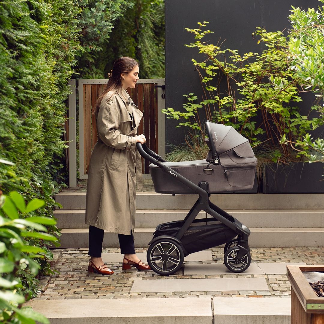 Nuna® Košara za novorojenčka Demi™ Next Chestnut Nuna