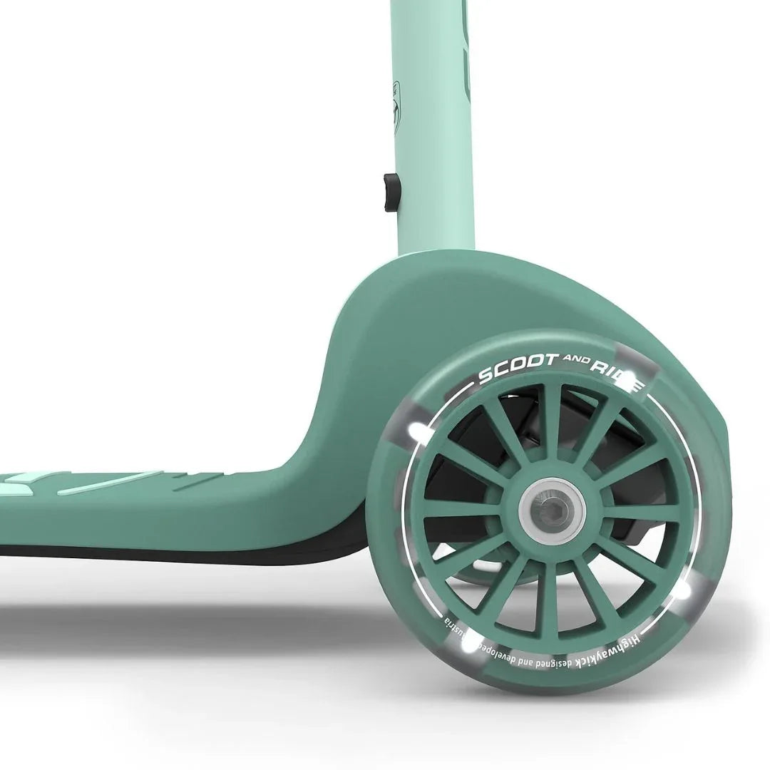 Scoot & Ride® Otroški skiro Highwaykick 3S Forest Scoot & Ride