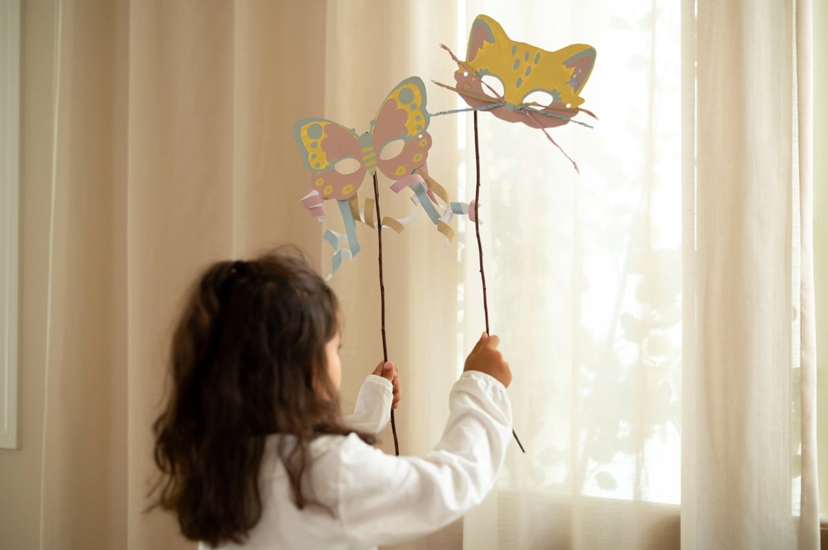 Little Dutch® Knjiga s škarjami Rosa & Friends Little Dutch