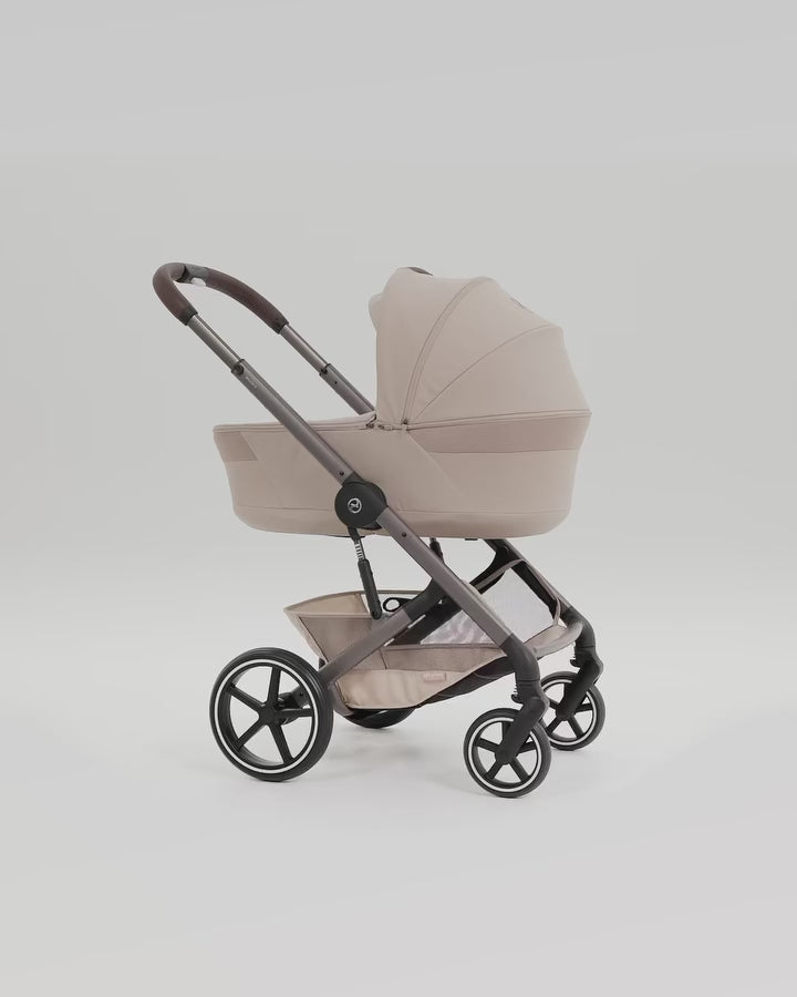 Učitaj video: Cybex® Dječja kolica Balios S Lux Moon Black (Black Frame)